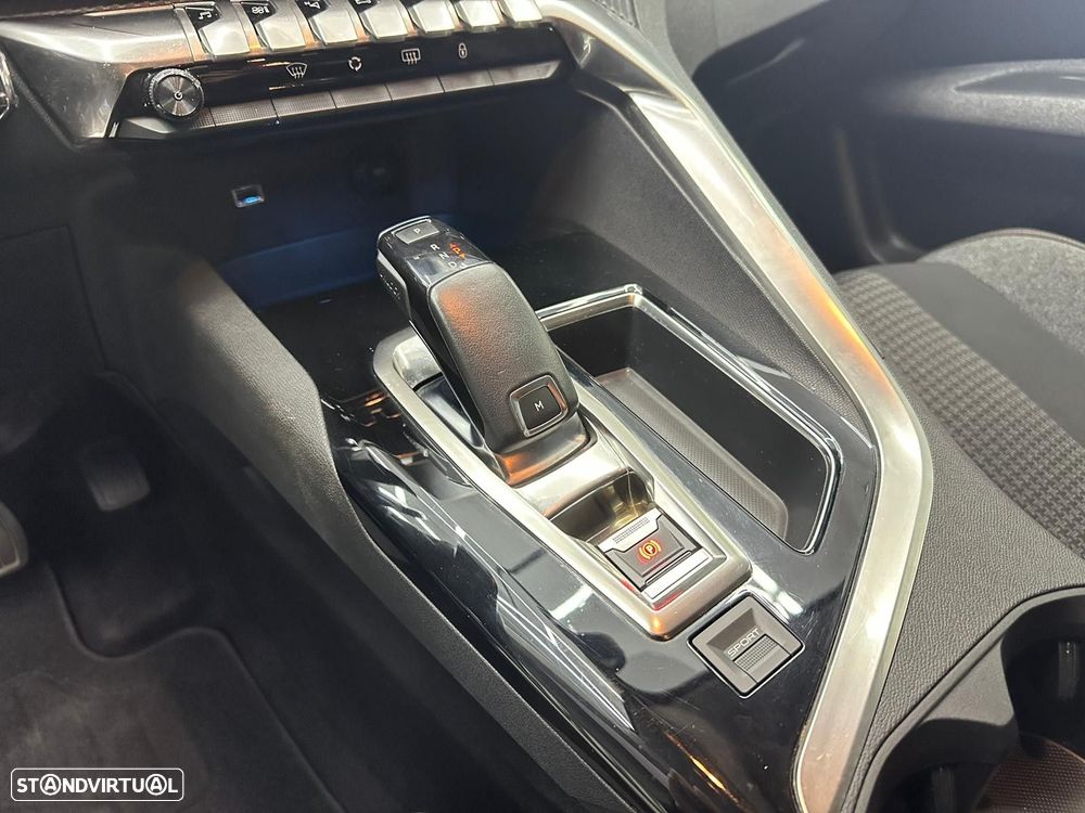 Peugeot 3008 1.5 BlueHDi GT Line EAT8 - 24