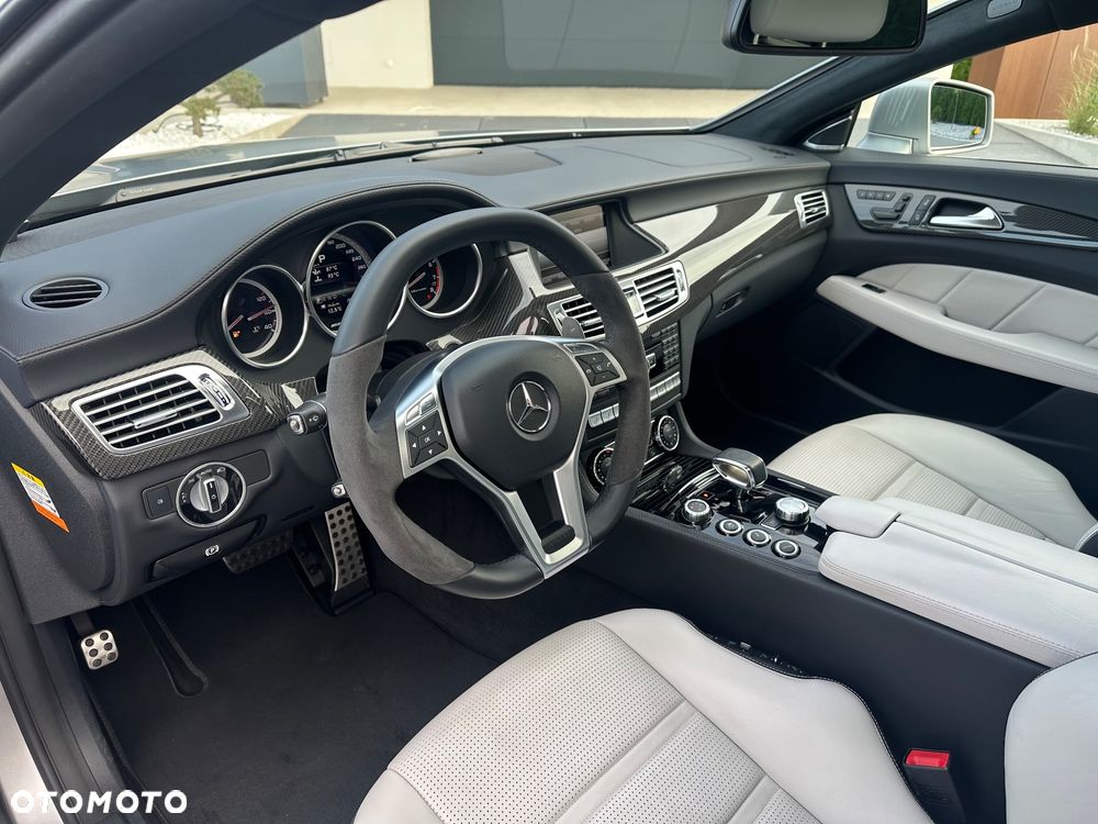 Mercedes-Benz CLS 63 AMG AMG SPEEDSHIFT MCT - 21