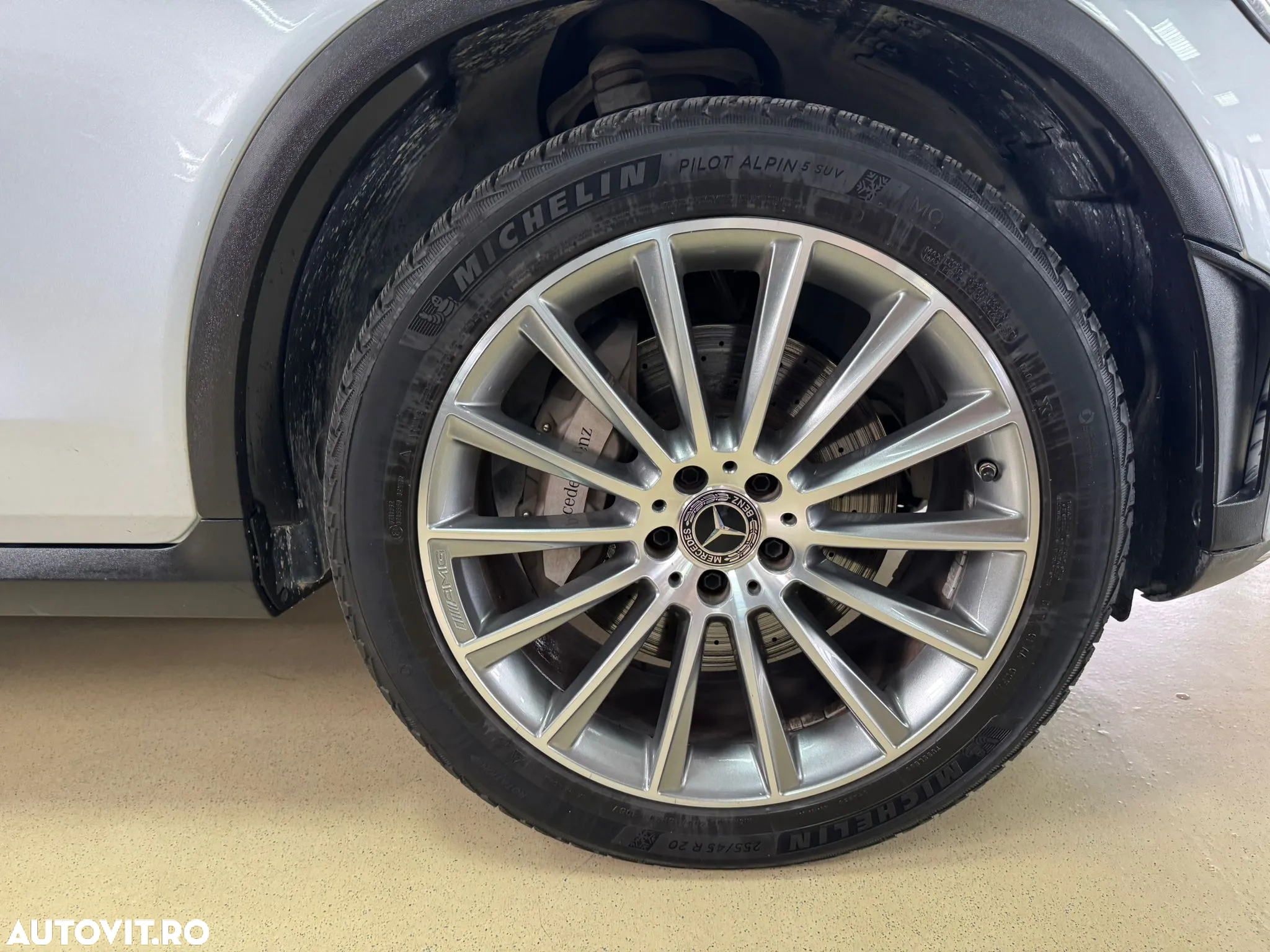 Mercedes-Benz GLC 300 d 4Matic 9G-TRONIC AMG Line - 6