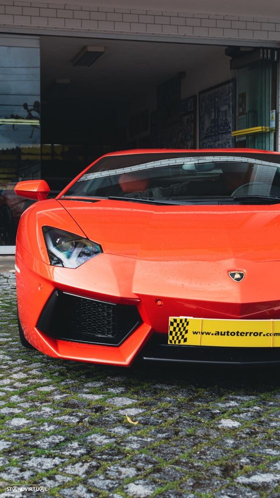 Lamborghini Aventador 6.5 V12 LP700-4 - 3