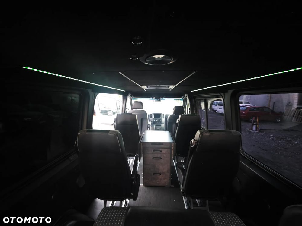 Mercedes-Benz Sprinter - 39