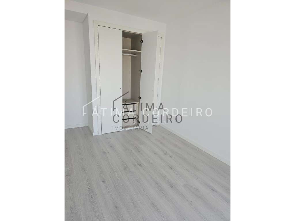 T2 duplex em fase de construção, localizado na prestigiada Quinta d... - Grande imagem: 3/12