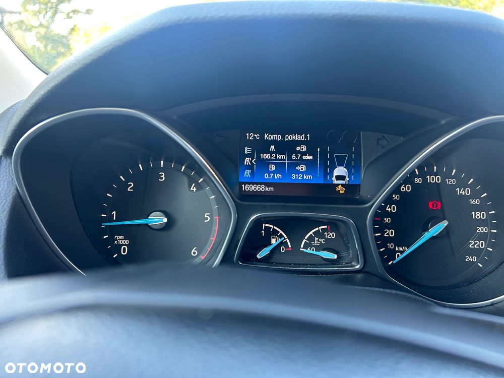 Ford Focus - 34