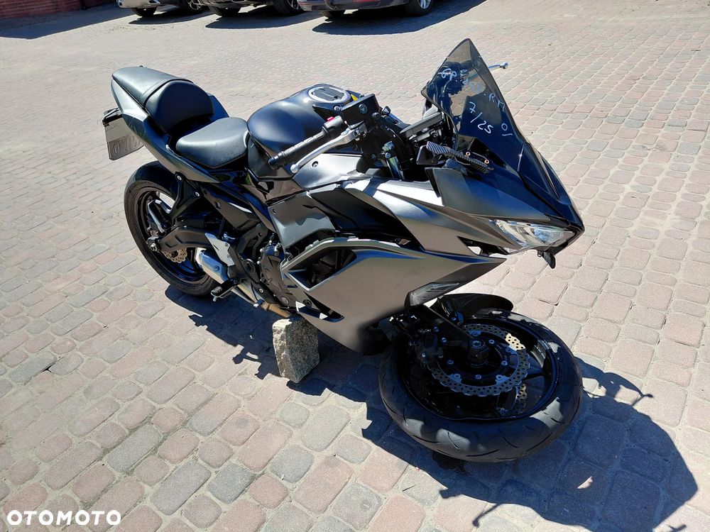 Kawasaki Ninja - 7