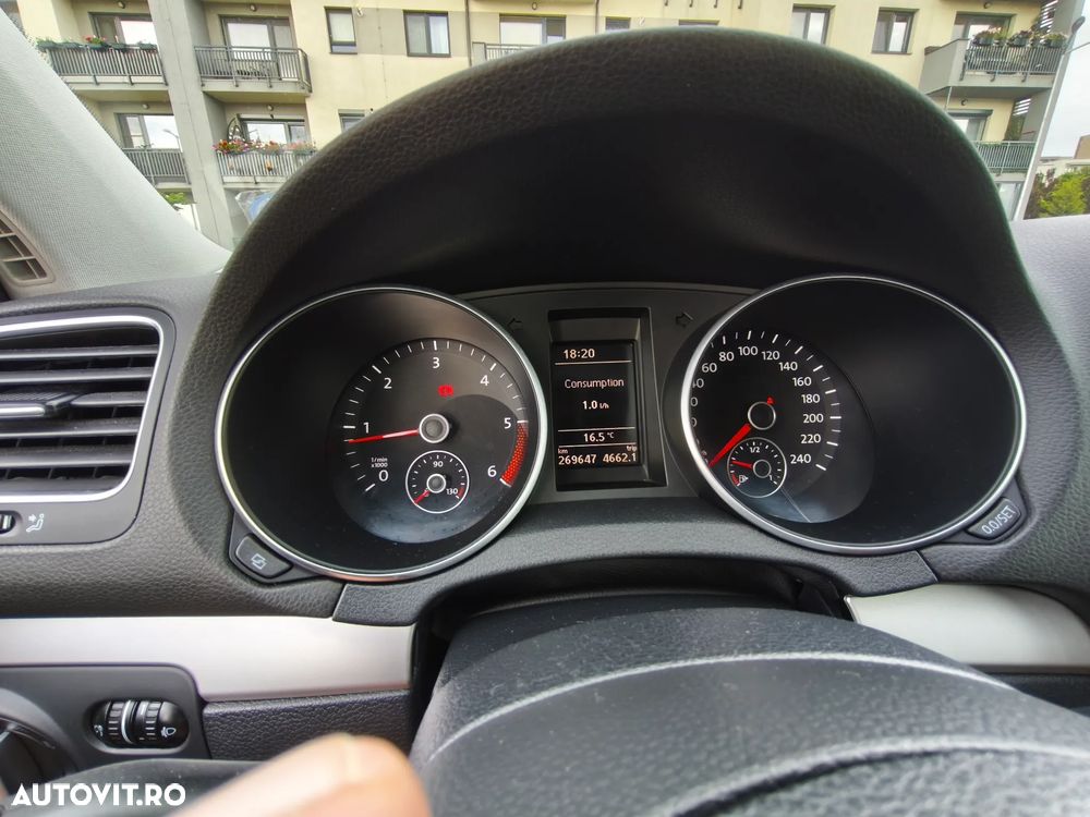 Volkswagen Golf 1.6 TDI - 6