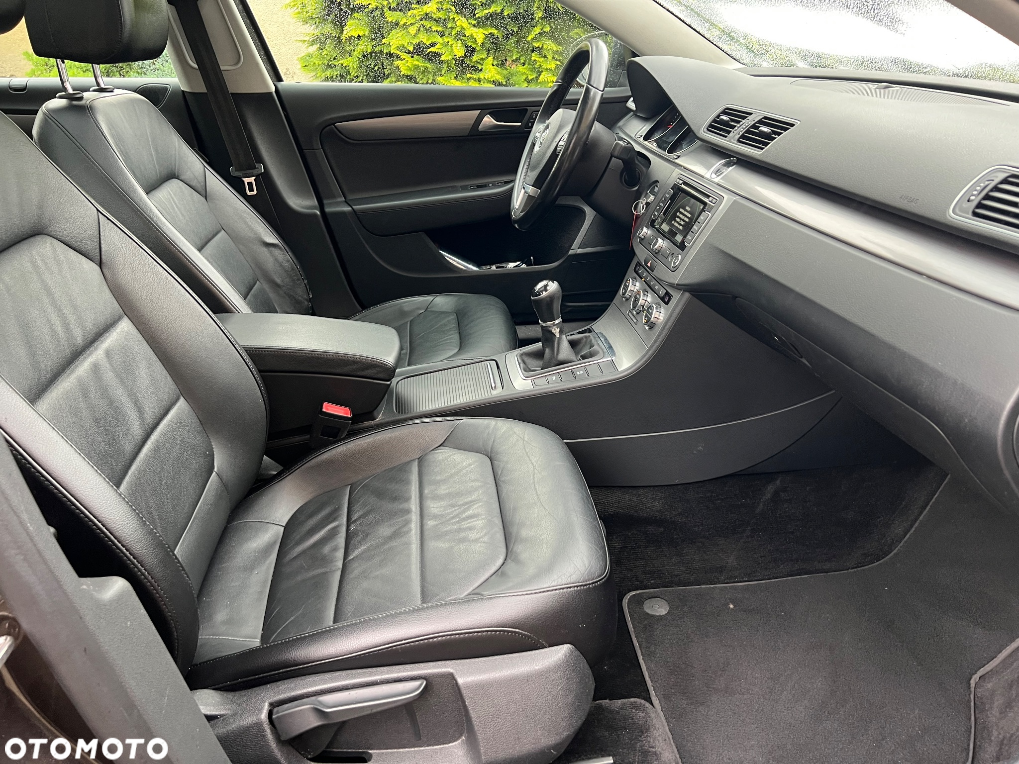 Volkswagen Passat Variant 2.0 Blue TDI SCR Comfortline - 29