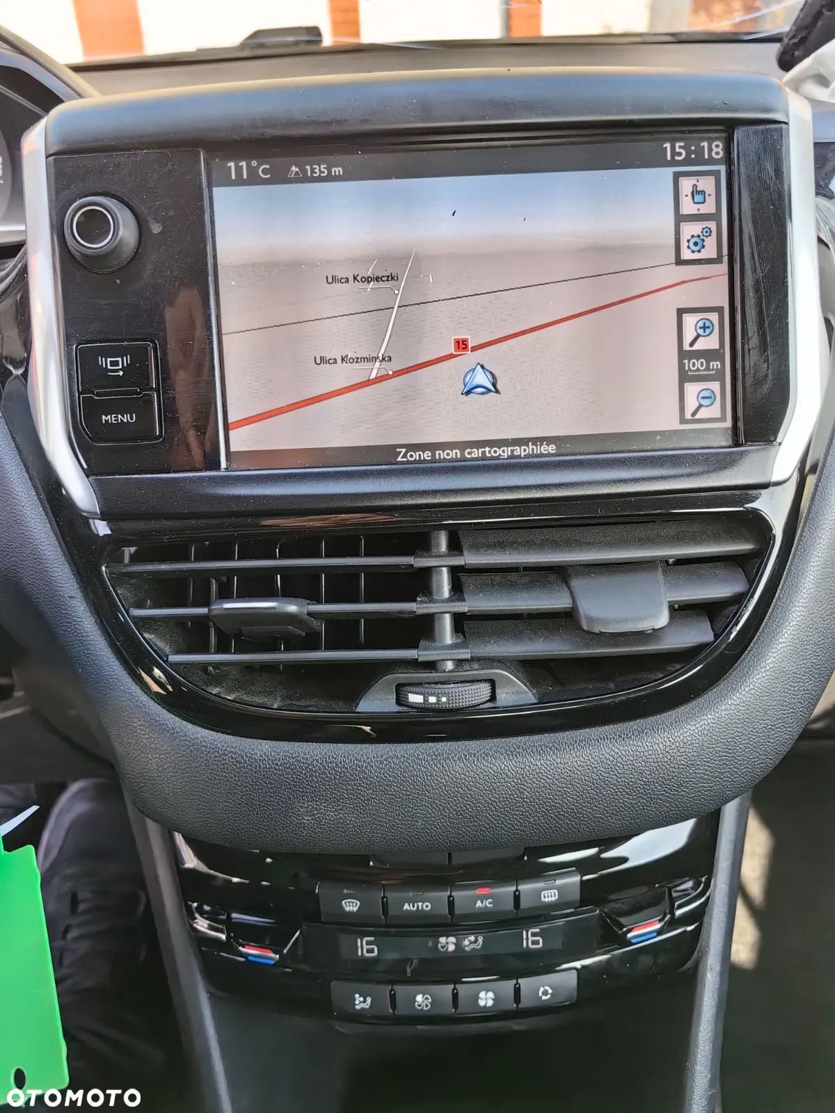 Peugeot 208 120 VTI Intuitive - 18