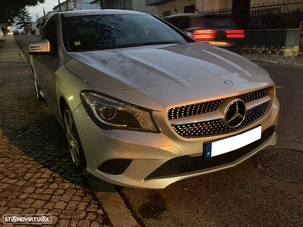 Mercedes-Benz CLA 200 d Shooting Brake - 34