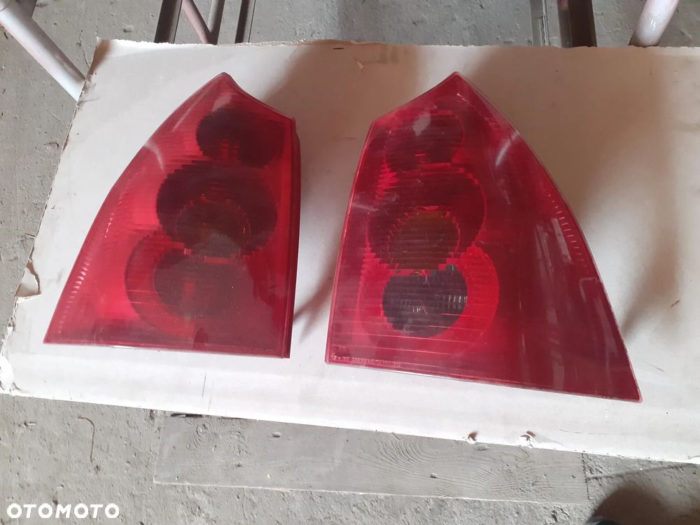 12287 Lampa wkład lewy prawy tył Peugeot 307 SW kombi - 1