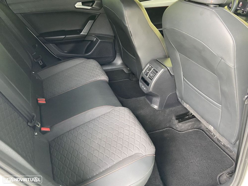 SEAT Leon 2.0 TDI FR - 11