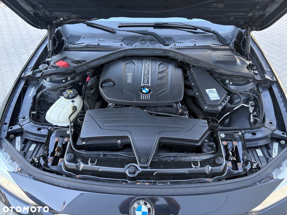 BMW Seria 3 320d Efficient Dynamics Edition Blue Perf Sport Line - 28