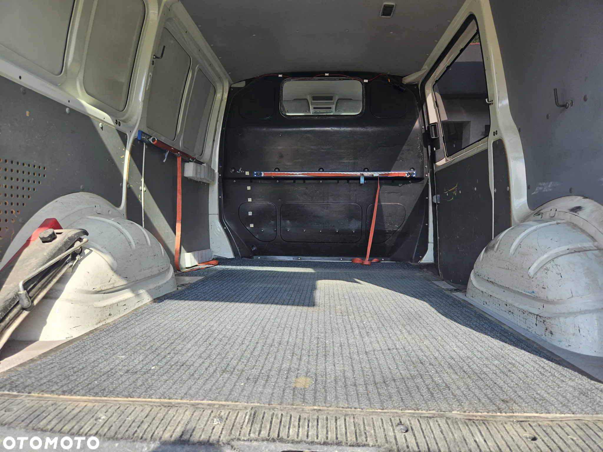 Volkswagen Transporter - 26
