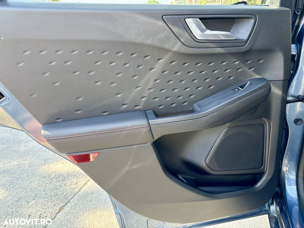 Ford Kuga 2.5 Duratec FHEV FWD ST Line - 16