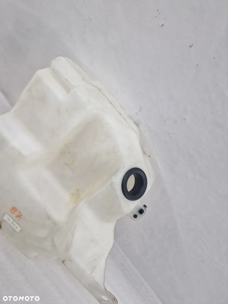 FORD KUGA MK2 II / II LIFT 12-20 ZBIORNICZEK SPRYSKIWACZY POD XENON , NR CV44-13K175-AG , NR AUKCJI ZS87 - 2