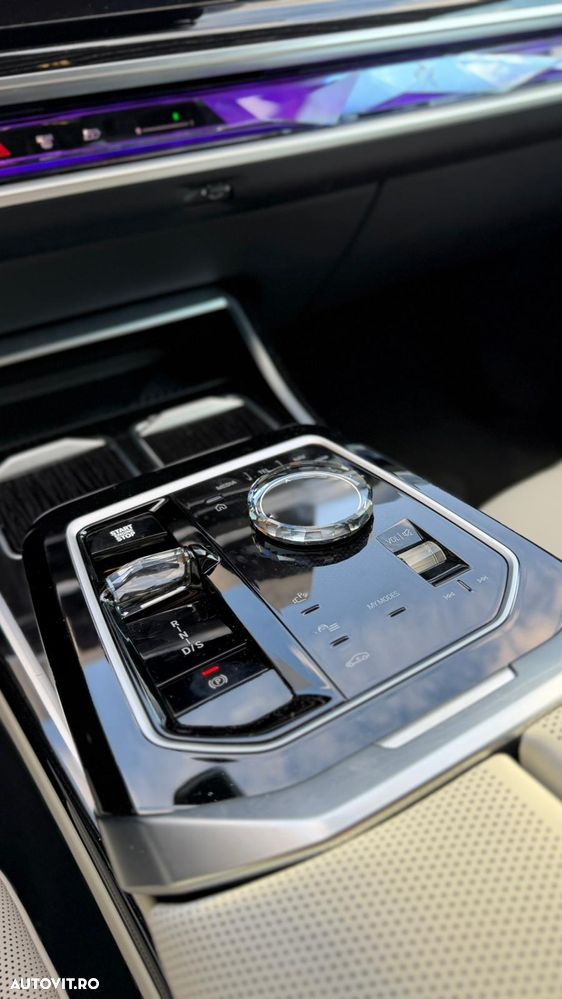 BMW Seria 7 750e xDrive AT PHEV - 13