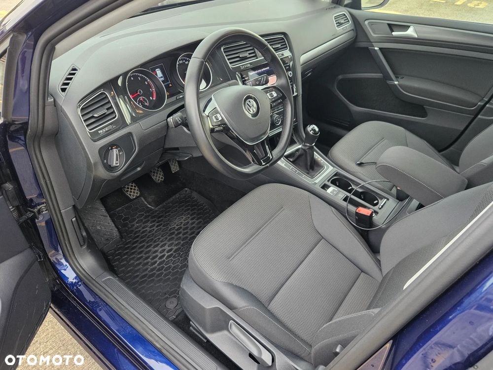 Volkswagen Golf 1.5 TSI BMT Comfortline - 20