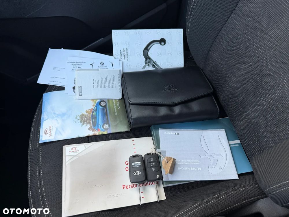 Kia Sportage 2.0 CVVT 2WD Attract - 32