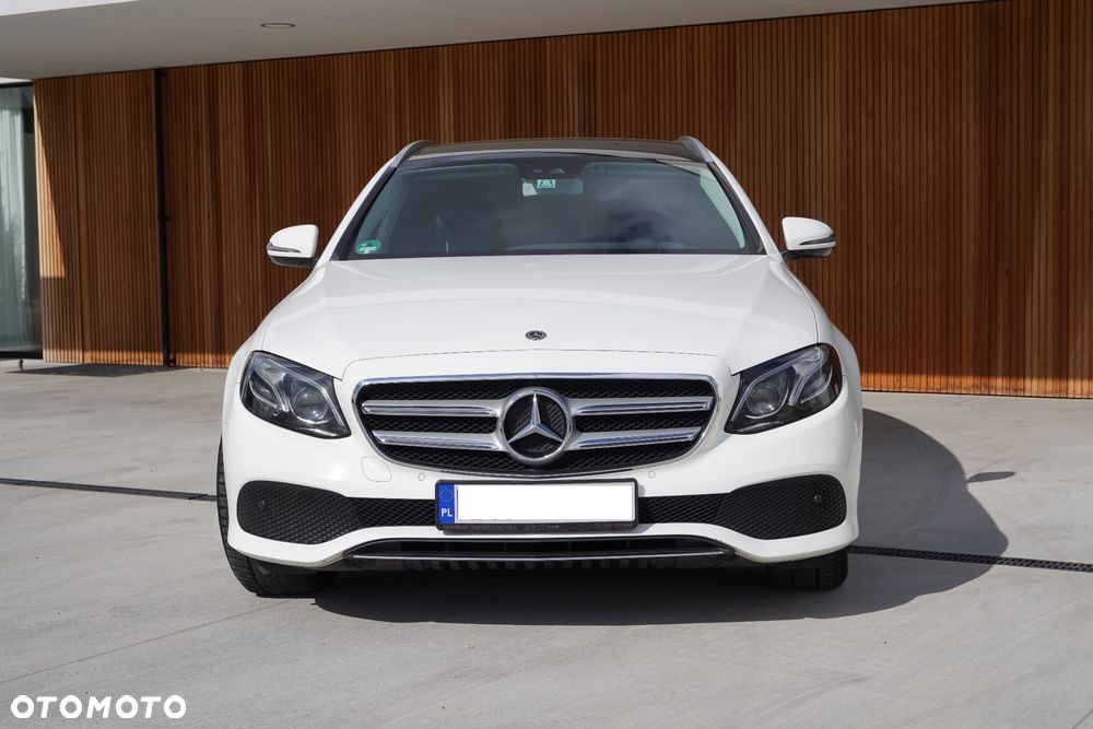 Mercedes-Benz Klasa E 220 d 9G-TRONIC - 9
