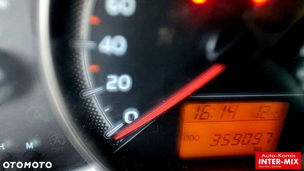 Toyota Yaris - 23
