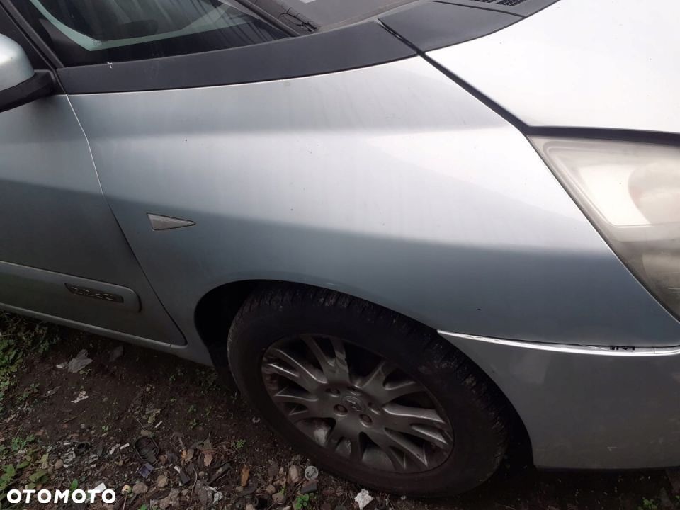 ESPACE 4 IV BŁOTNIK PRAWY SREBRNY TEB64 - 1