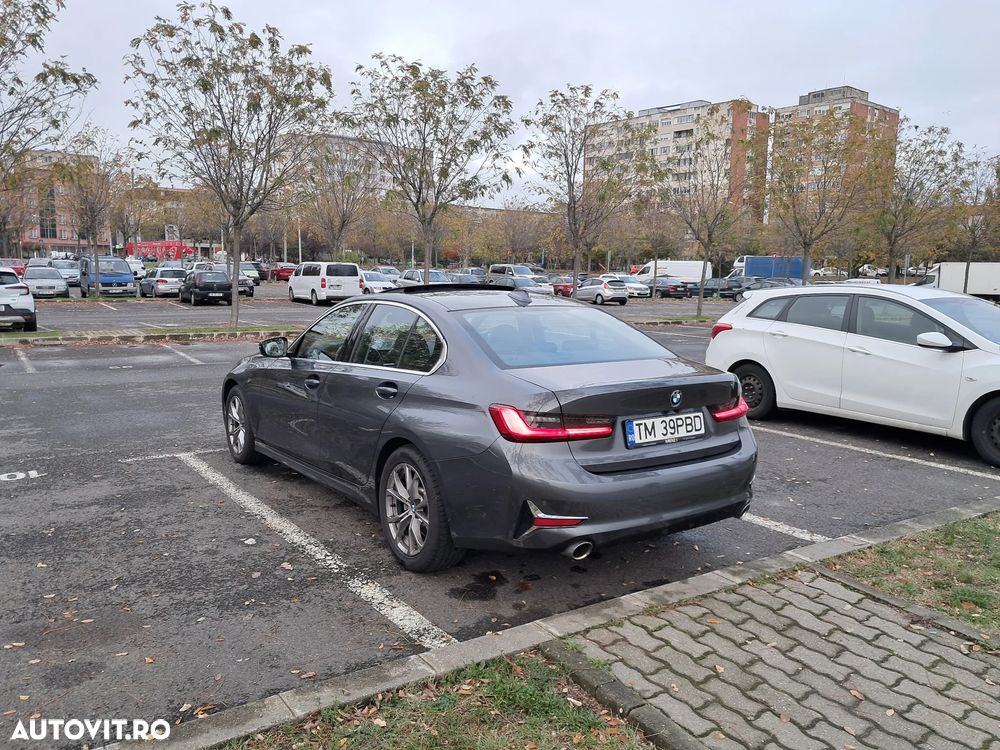 BMW Seria 3 330i Aut. Luxury Line - 14