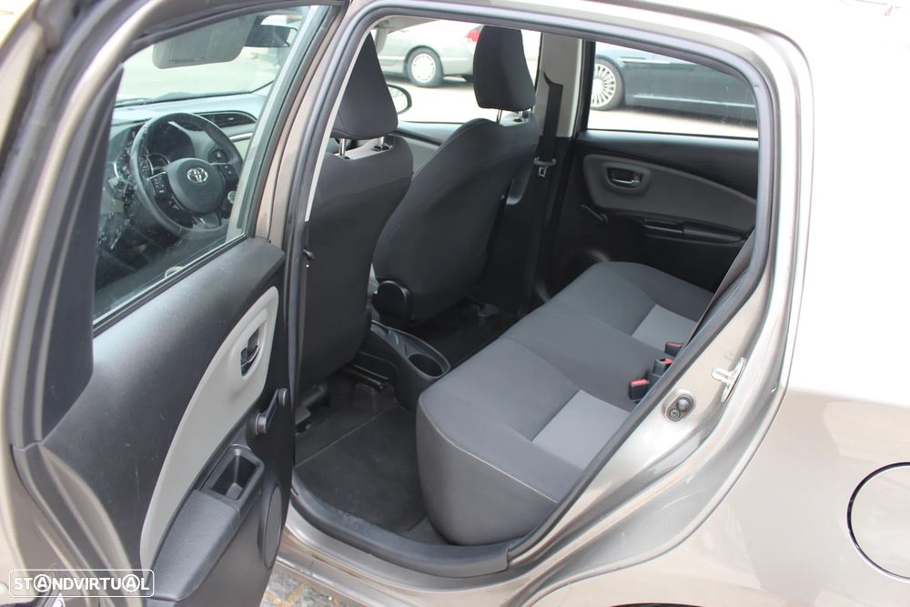 Toyota Yaris 1.0 VVT-i Comfort+P.Style - 18