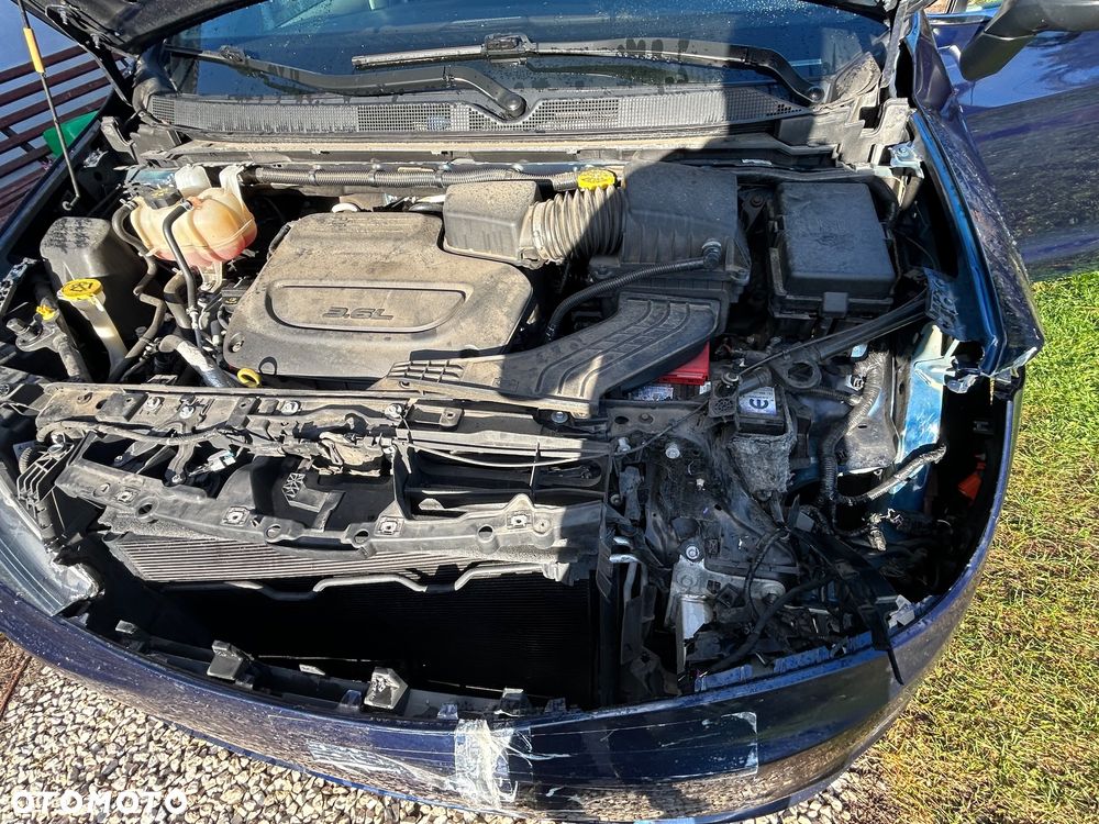 Chrysler Pacifica - 12
