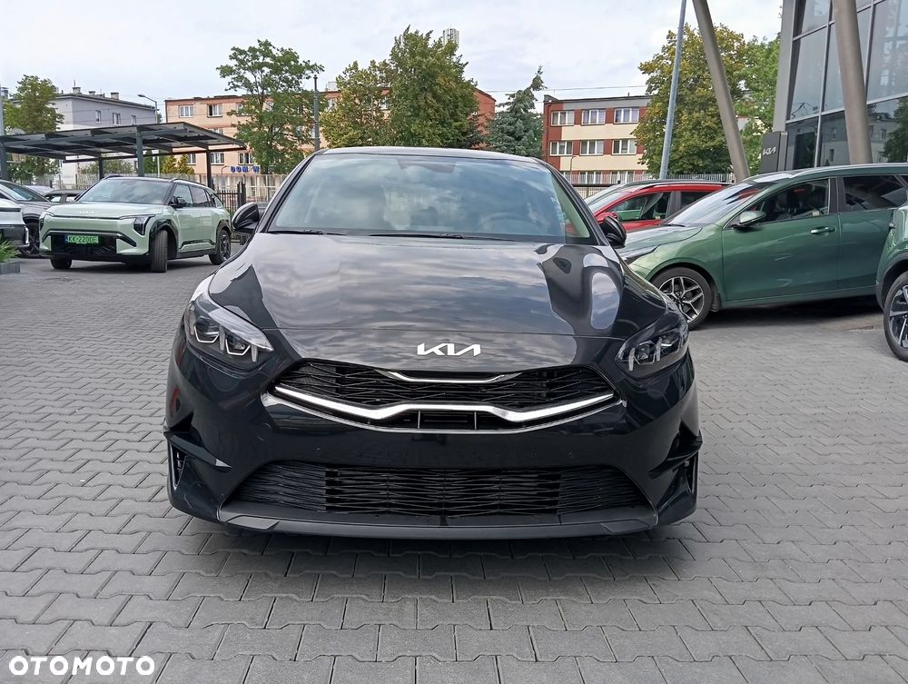Kia Ceed 1.5 T-GDI Tribute DCT - 3