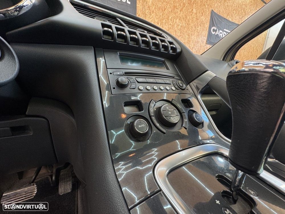 Peugeot 3008 1.6 HDi Executive CMP6 - 20