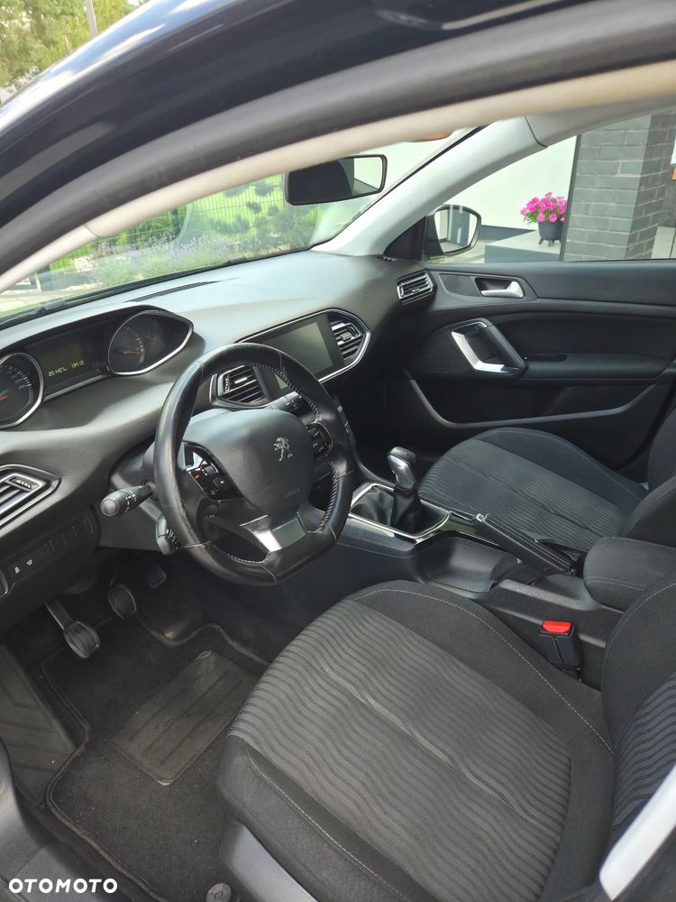 Peugeot 308 1.6 BlueHDi Active S&S - 10
