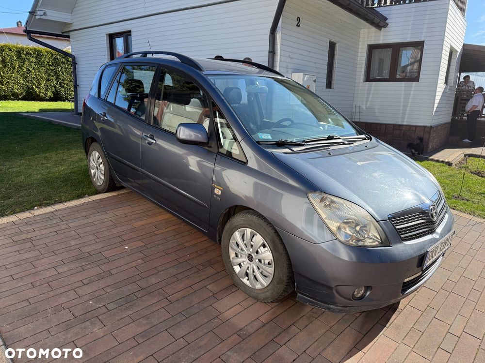 Toyota Corolla Verso 1.8 Sol - 1