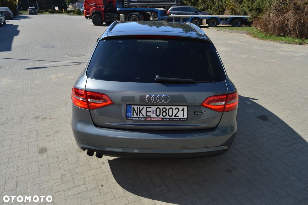 Audi A4 Avant 2.0 TDI DPF quattro S tronic Attraction - 7