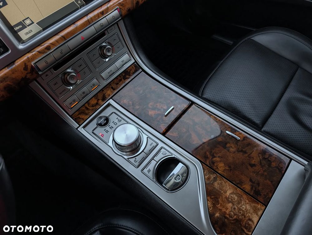 Jaguar XF 3.0 V6 S Luxury - 35