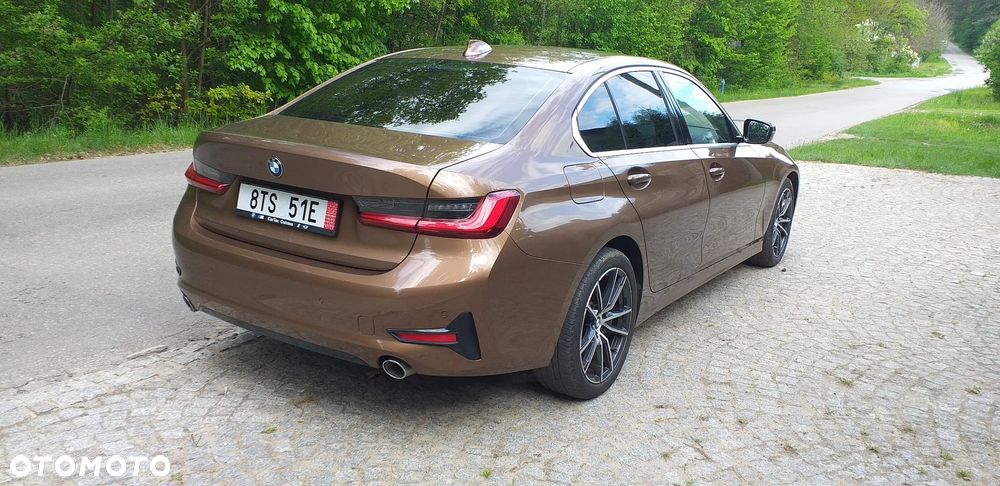 BMW Seria 3 318d Sport Line - 4