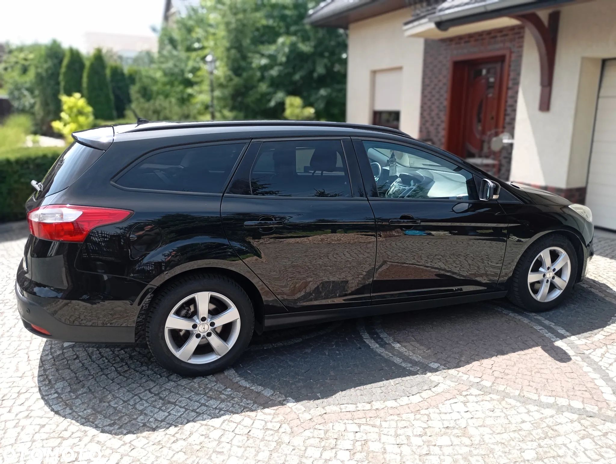 Ford Focus 1.6 TDCi DPF SYNC Edition - 1