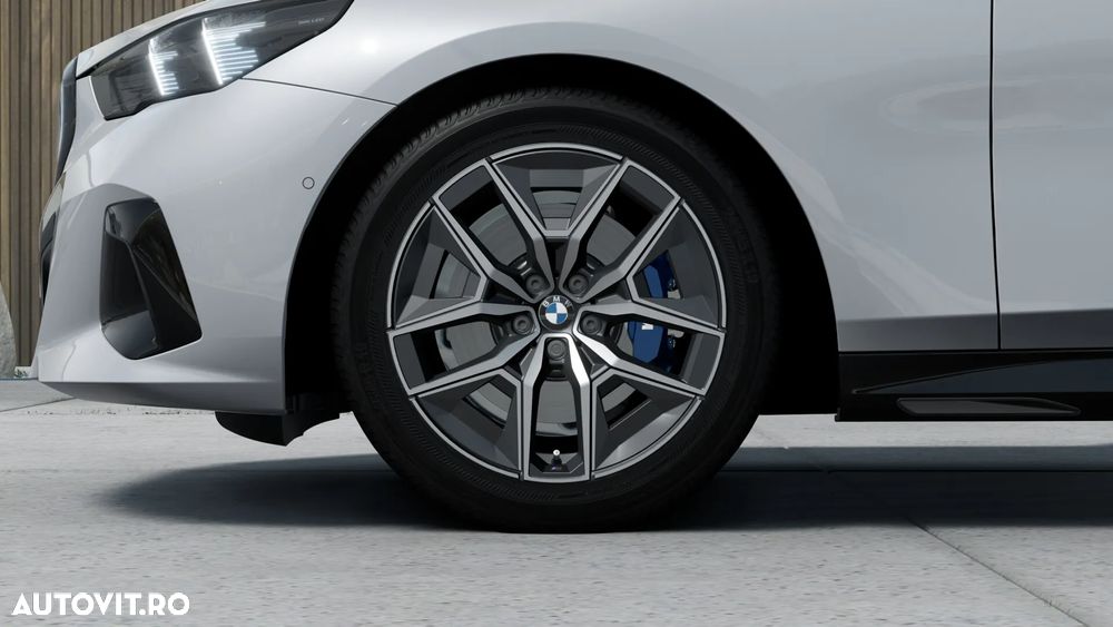 BMW Seria 5 520d xDrive AT MHEV - 13