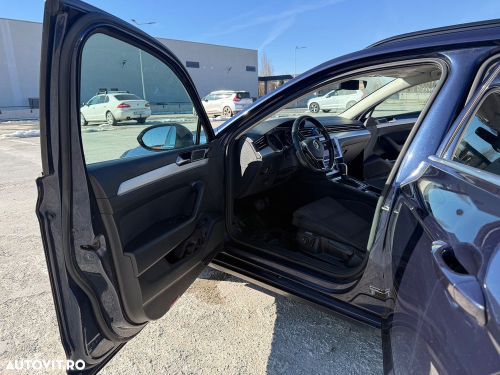 Volkswagen Passat 2.0 TDI DSG Comfortline - 20