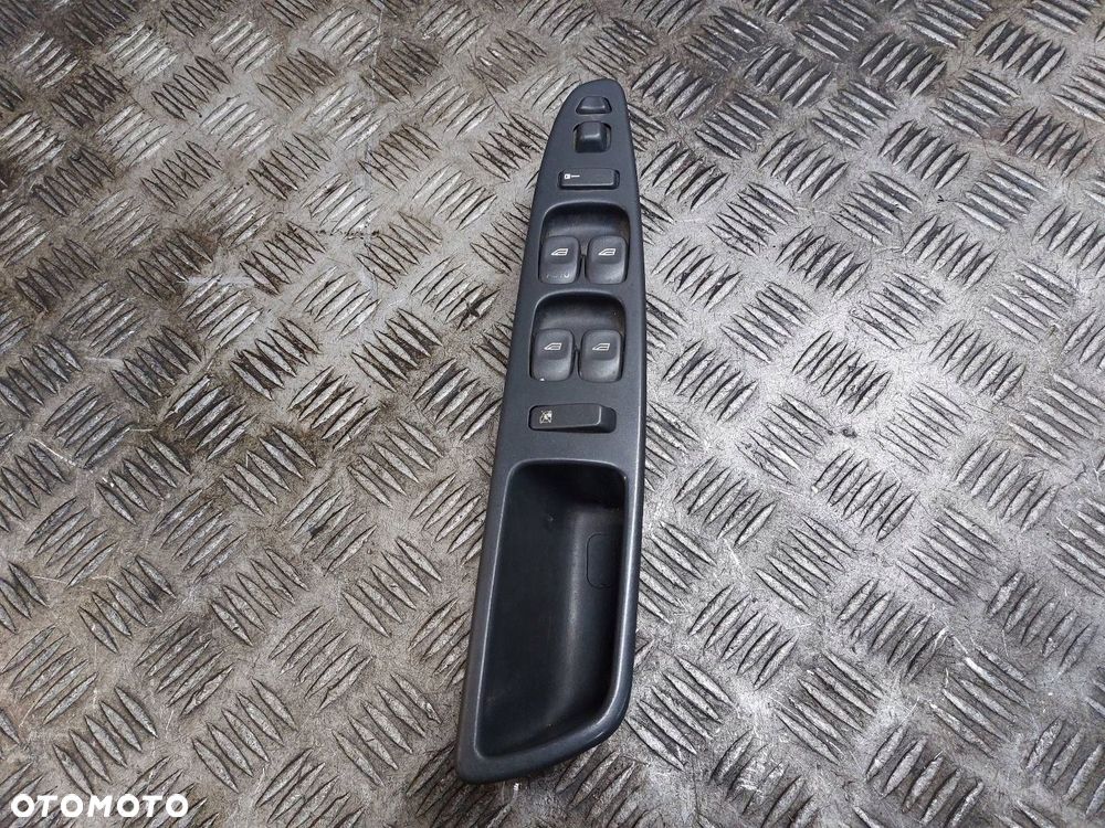 PANEL STEROWANIA SZYB VOLVO V40 I S40 I 30638535 - 1