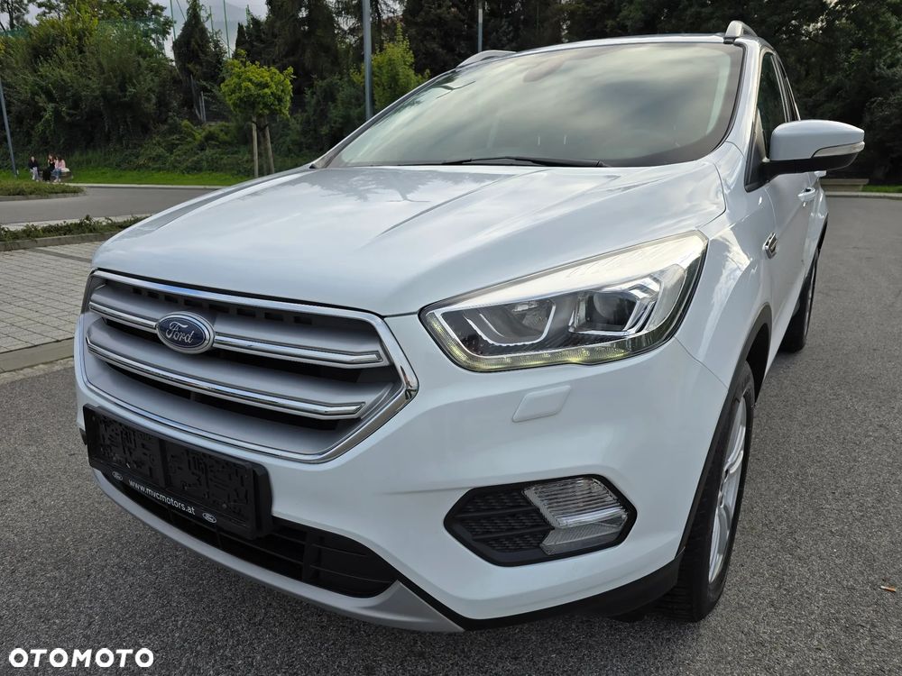 Ford Kuga 1.5 EcoBoost 2x4 Titanium - 39