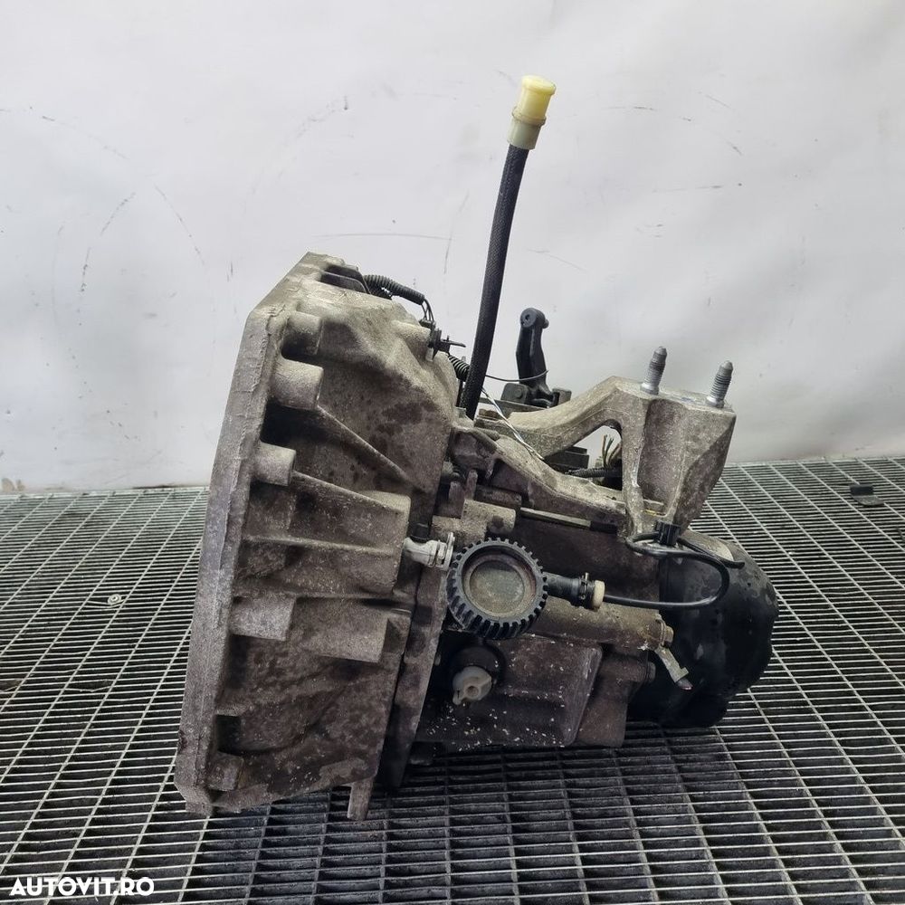 Cutie de viteze manuala Dacia Sandero 2 0.9 B 2012 - 2016 90CP Manuala 5 Trepte H4B 408 ... - 2