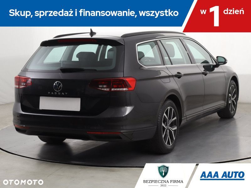 Volkswagen Passat Variant - 7
