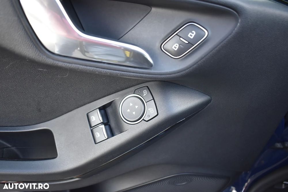 Ford Fiesta - 33