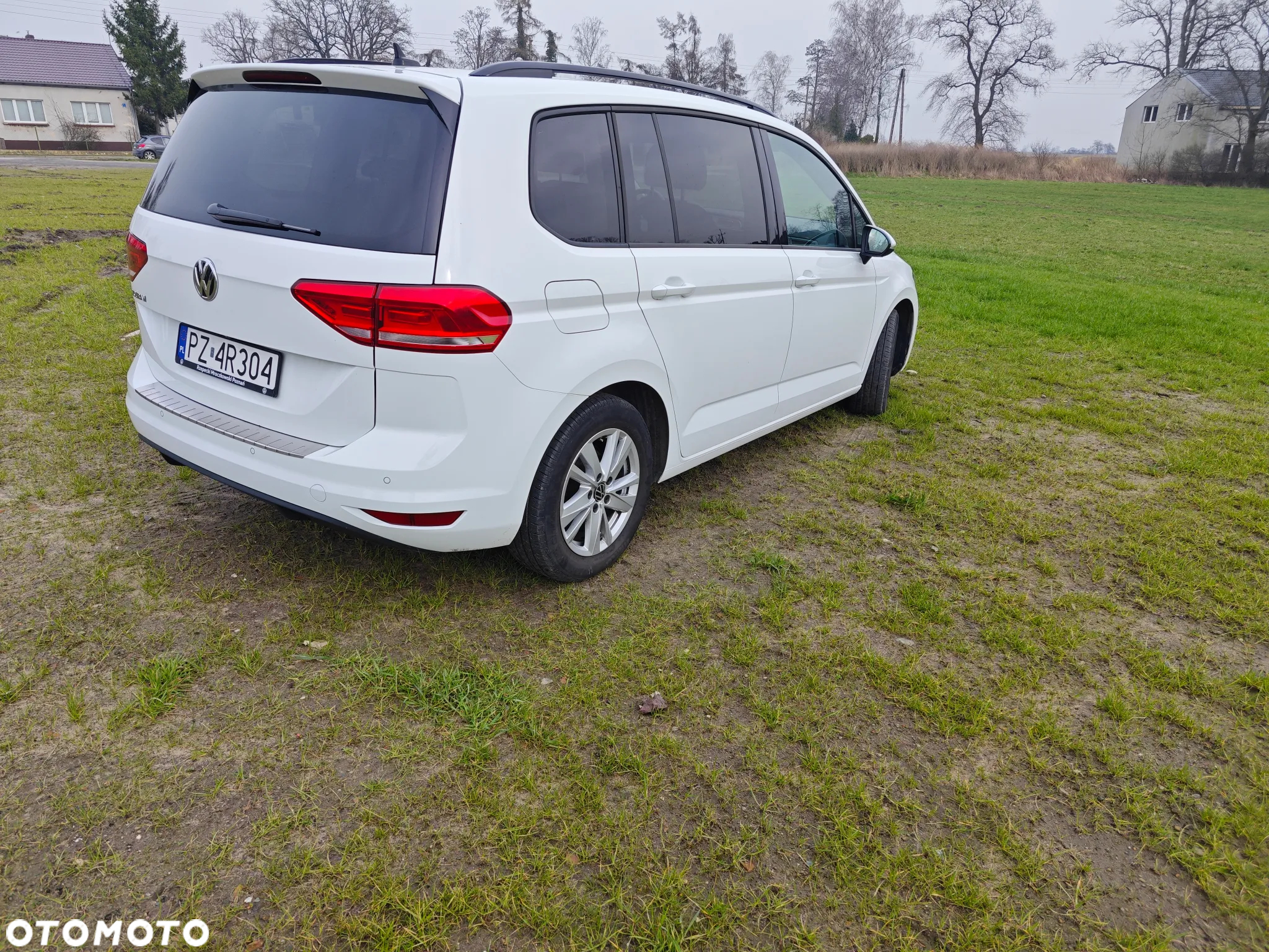 Volkswagen Touran 2.0 TDI BMT SCR Active - 3