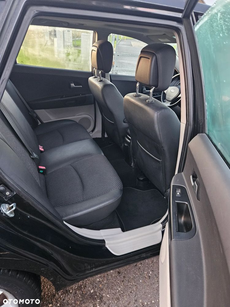 Kia Ceed - 10