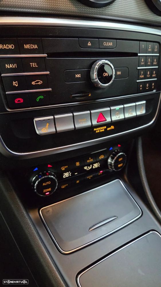 Mercedes-Benz CLA 200 d 7G-DCT UrbanStyle Edition - 13