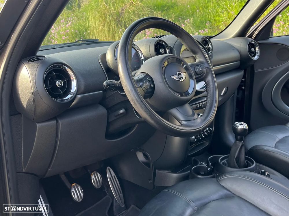 MINI Countryman Cooper SD ALL4 - 23