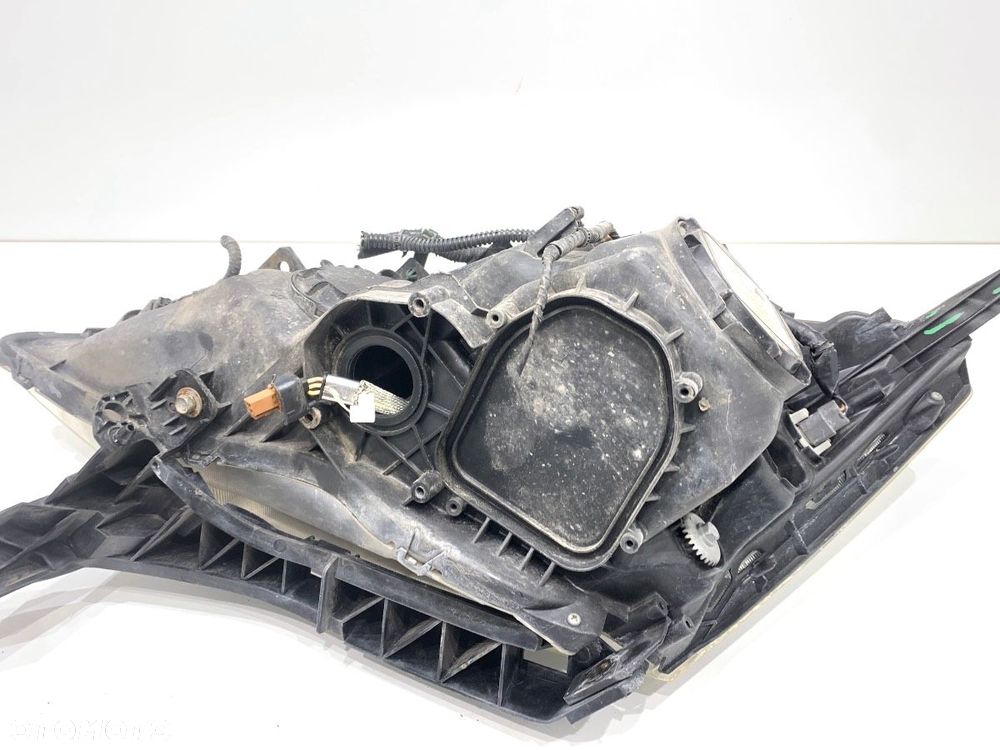 REFLEKTOR PRAWY PRZÓD XENON HONDA CR-V III (RE_) 2006 - 2022 2.2 i-CTDi 4WD (RE6) 103 kW [140 KM] - 4