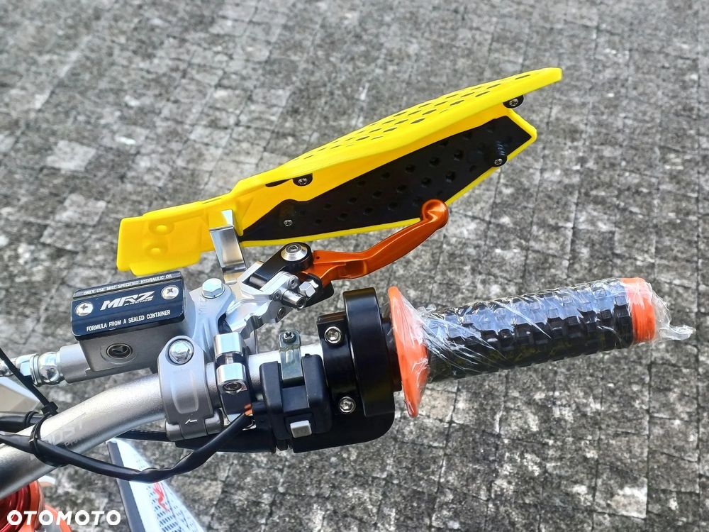 ASIX XR - 20