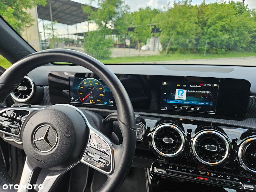Mercedes-Benz Klasa A 180 Progressive 7G-DCT - 31