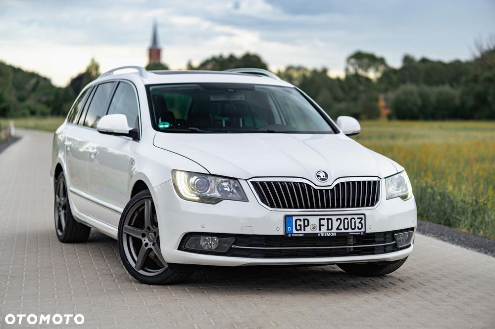 Skoda Superb 2.0 TDI L&K DSG - 2